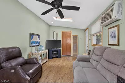 107 Cherry St, Woodbridge Township, NJ 08830 - Photo 9