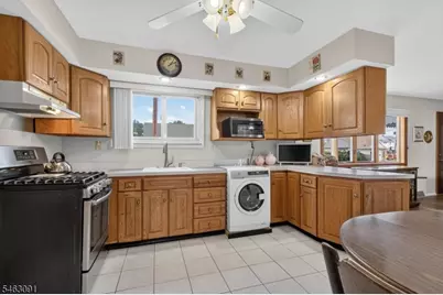 107 Cherry St, Woodbridge Township, NJ 08830 - Photo 13
