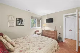 4 Davos Dr, Vernon, NJ 07462 - Photo 11