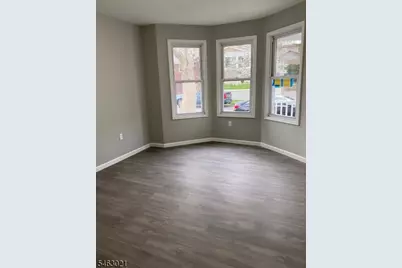 48 Entwistle Ave #2, Nutley, NJ 07110 - Photo 3