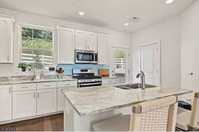 908 Parkview Ln, Rockaway Township, NJ 07866 - Photo 15