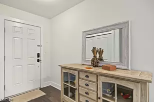 908 Parkview Ln, Rockaway Township, NJ 07866 - Photo 3