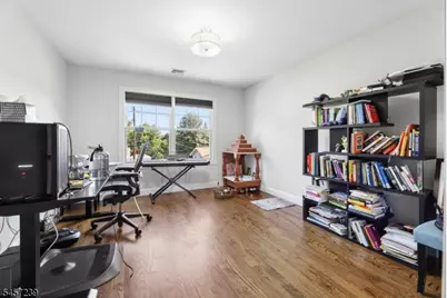 16 Stuyvesant Ct, Clifton, NJ 07013 - Photo 21