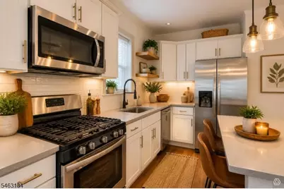 142 Steuben, East Orange, NJ 07018 - Photo 3