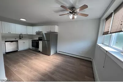 35 So Willow St #A2, Montclair, NJ 07042 - Photo 11