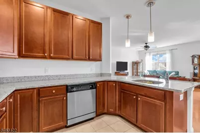 7213 Minuteman Ln #7213, Franklin Township, NJ 08873 - Photo 13