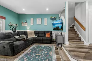118 Brookside Ln, Mount Arlington, NJ 07856 - Photo 9