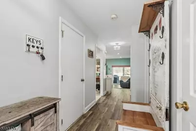 118 Brookside Ln, Mount Arlington, NJ 07856 - Photo 5