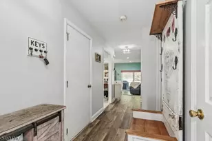 118 Brookside Ln, Mount Arlington, NJ 07856 - Photo 5