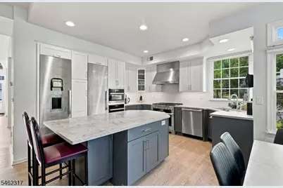 14 Cobble Ln, Bernards Township, NJ 07920 - Photo 3
