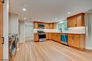122 Bartine St, Somerville, NJ 08876 - Photo 17