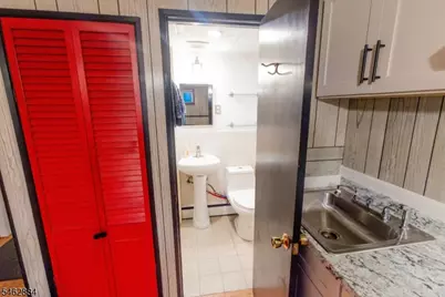 74 Raritan Rd, Linden, NJ 07036 - Photo 19