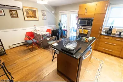 74 Raritan Rd, Linden, NJ 07036 - Photo 7