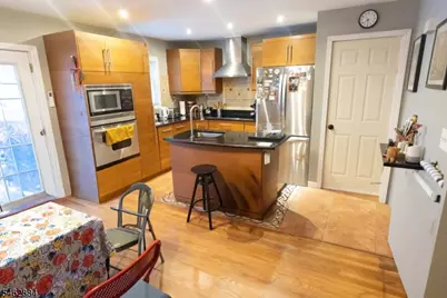 74 Raritan Rd, Linden, NJ 07036 - Photo 5
