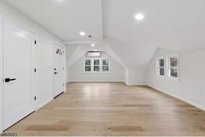 82 Grove St Unit #3, Montclair, NJ 07042 - Photo 3