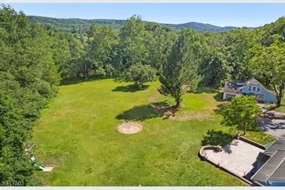 401 Bloomsbury Rd., Franklin Township, NJ 08804 - Photo 31