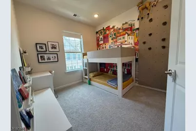 12 Braeburn Ct, Livingston, NJ 07039 - Photo 17