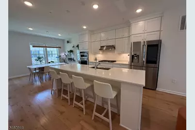 12 Braeburn Ct, Livingston, NJ 07039 - Photo 5