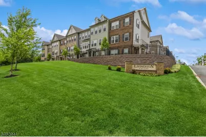 12 Braeburn Ct, Livingston Twp., NJ 07039 - Photo 1