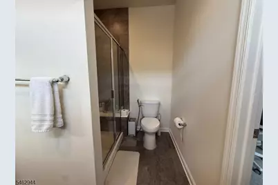 12 Braeburn Ct, Livingston, NJ 07039 - Photo 15