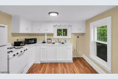 133 E 7th St, Plainfield, NJ 07060 - Photo 13