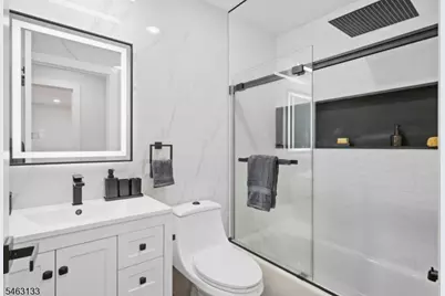 257 S 7th St, Newark, NJ 07103 - Photo 27