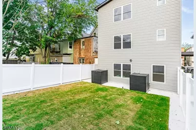 257 S 7th St, Newark, NJ 07103 - Photo 35