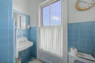 401 W Moore St, Hackettstown, NJ 07840 - Photo 15
