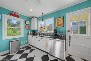 401 W Moore St, Hackettstown, NJ 07840 - Photo 11
