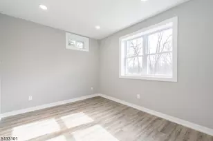 31 Berkshire Valley Rd, Roxbury Township, NJ 07847 - Photo 9