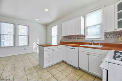 55 S Fullerton Ave #A, Montclair, NJ 07042 - Photo 9