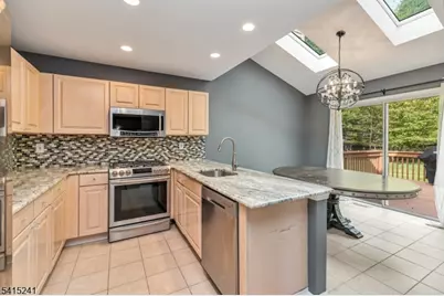 130 Butternut Dr #130, Wayne, NJ 07470 - Photo 9