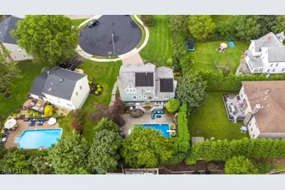 11 Tannery Ln, Roseland, NJ 07068 - Photo 47