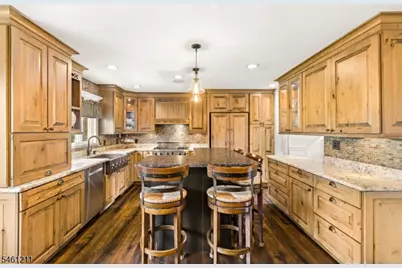 11 Tannery Ln, Roseland, NJ 07068 - Photo 9