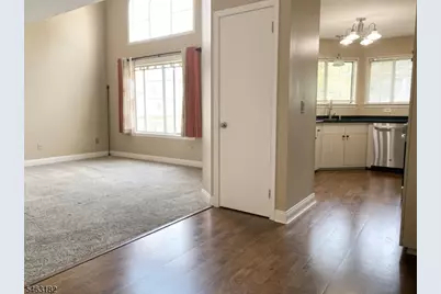 92 Ashley Court, Bedminster Township, NJ 07921 - Photo 9