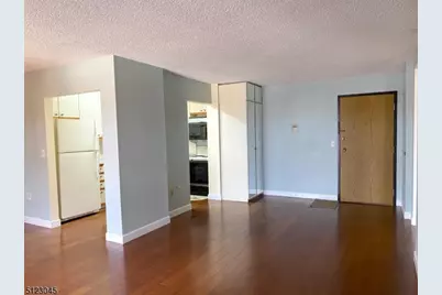 10 N Wood Ave Unit #702, Linden, NJ 07036 - Photo 13