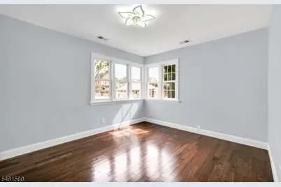 362 E Clay Ave, Roselle Park, NJ 07204 - Photo 9