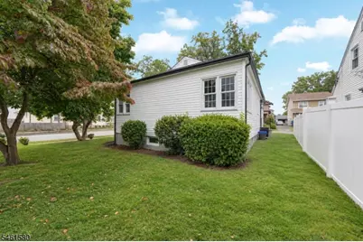 362 E Clay Ave, Roselle Park, NJ 07204 - Photo 21