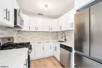 300 Schuyler Ave #16, Kearny, NJ 07032 - Photo 3