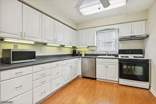 545 Trinity Pl, Westfield, NJ 07090 - Photo 9
