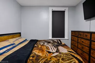 89 Burgess Pl, Passaic, NJ 07055 - Photo 5