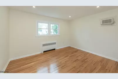 5 Underhill Ct, Nutley, NJ 07110 - Photo 13