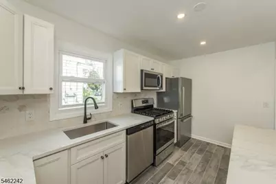 5 Underhill Ct, Nutley, NJ 07110 - Photo 5