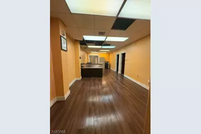 860 Lower Ferry Rd, Ewing Township, NJ 08628 - Photo 5