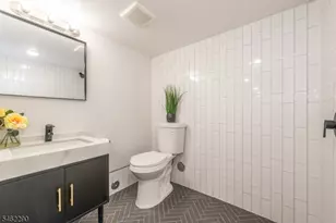 94 Washington Ave, Irvington, NJ 07111 - Photo 15