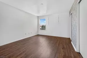 233 Spruce Ct, Raritan Township, NJ 08822 - Photo 15