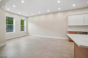 114 Peabody Pl, Newark, NJ 07104 - Photo 11