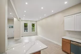 114 Peabody Pl, Newark, NJ 07104 - Photo 15