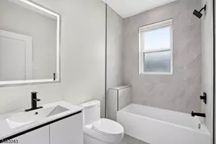 114 Peabody Pl, Newark, NJ 07104 - Photo 7