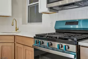 114 Peabody Pl, Newark, NJ 07104 - Photo 19